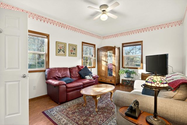 7555 E Antelope Road, Eagle Point, OR 97524