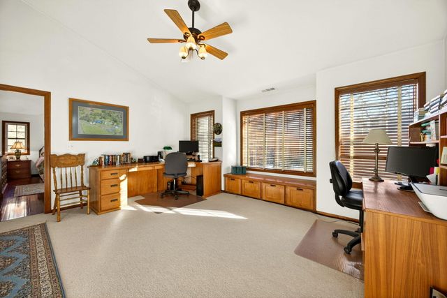 7555 E Antelope Road, Eagle Point, OR 97524