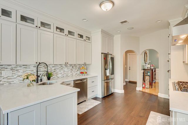 233 Matchaponix Avenue, Monroe, NJ 08831
