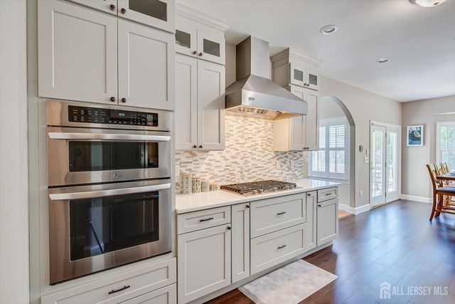 233 Matchaponix Avenue, Monroe, NJ 08831