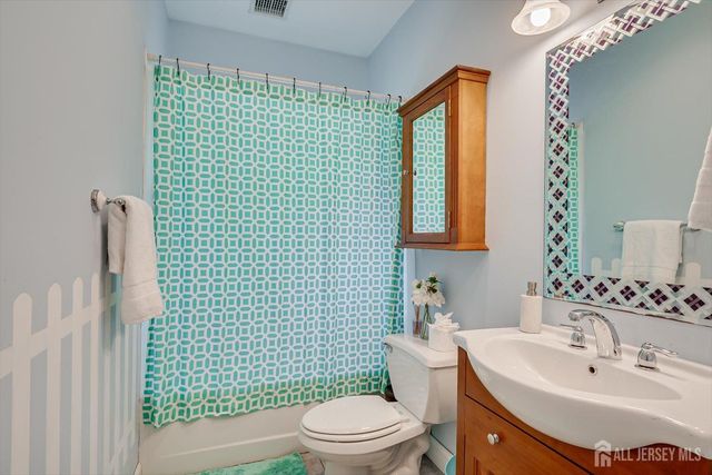 233 Matchaponix Avenue, Monroe, NJ 08831