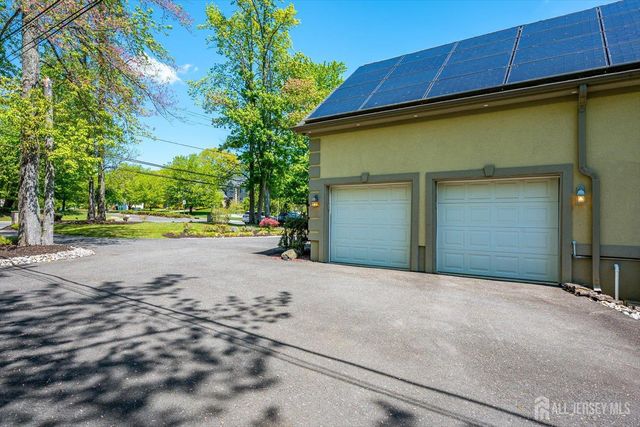 233 Matchaponix Avenue, Monroe, NJ 08831