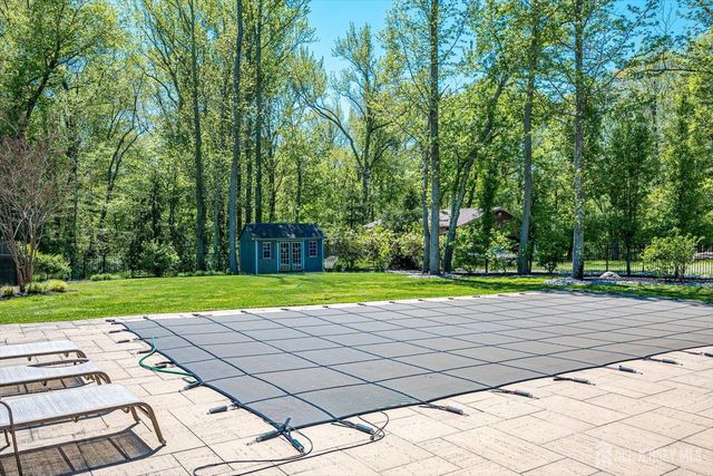 233 Matchaponix Avenue, Monroe, NJ 08831