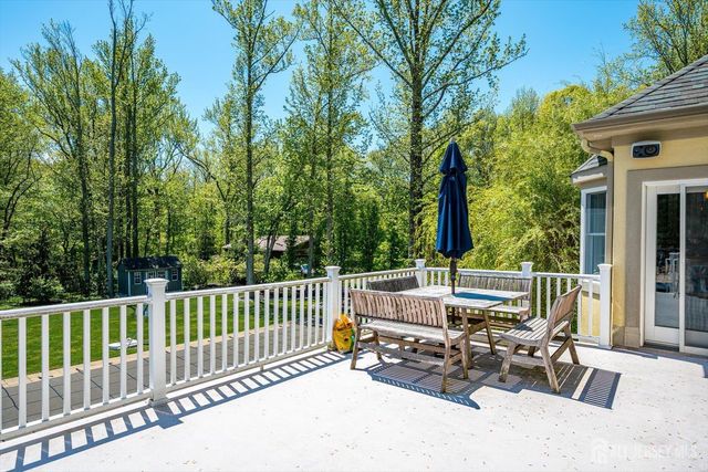 233 Matchaponix Avenue, Monroe, NJ 08831