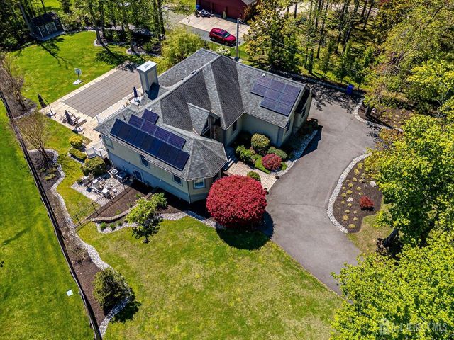 233 Matchaponix Avenue, Monroe, NJ 08831