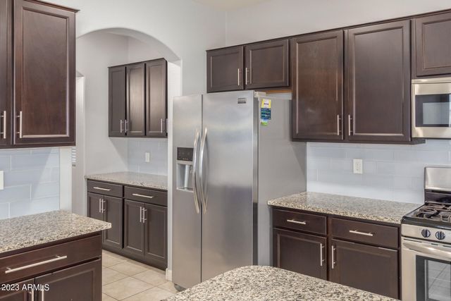17186 W Lisbon Lane, Surprise, AZ 85388