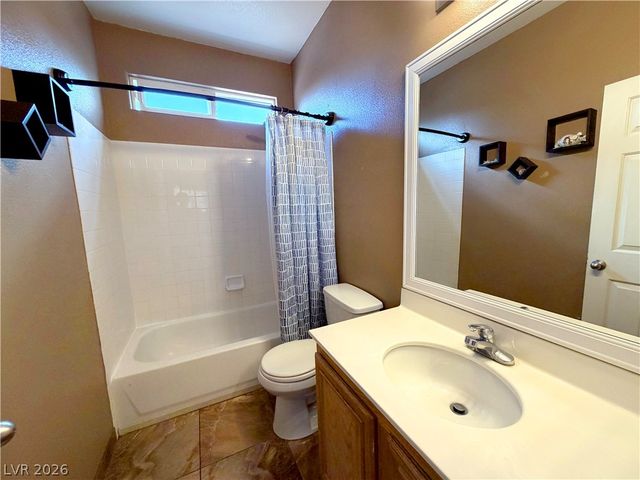 7842 Flat Creek Street, Las Vegas, NV 89131