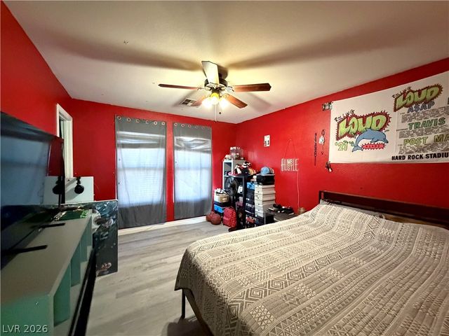 7842 Flat Creek Street, Las Vegas, NV 89131