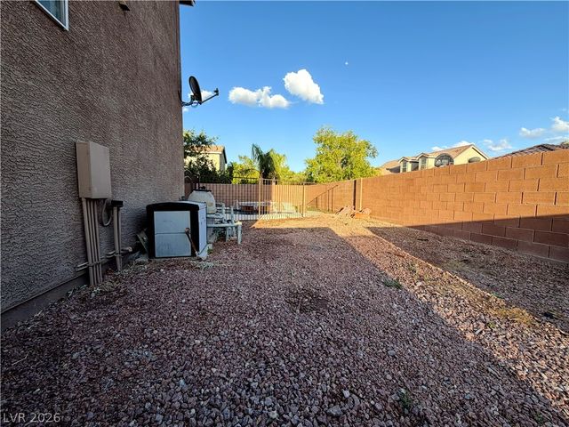 7842 Flat Creek Street, Las Vegas, NV 89131