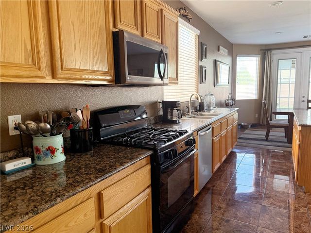 7842 Flat Creek Street, Las Vegas, NV 89131