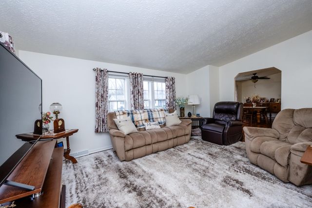 5661 Clark Street, Coloma, MI 49038