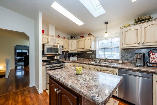 5661 Clark Street, Coloma, MI 49038