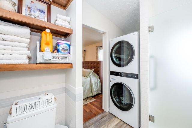 5661 Clark Street, Coloma, MI 49038