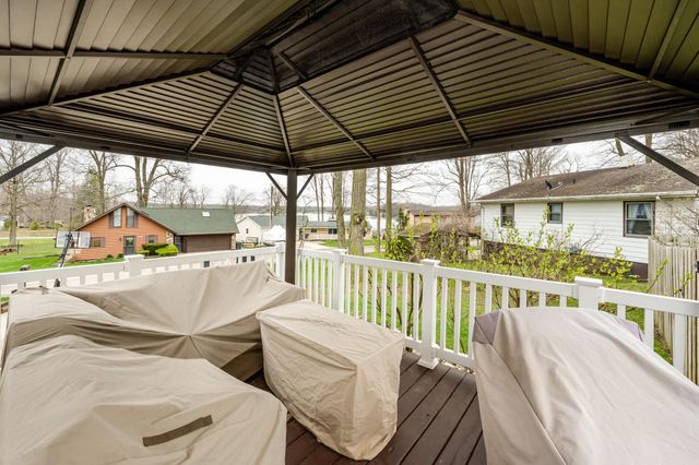 5661 Clark Street, Coloma, MI 49038