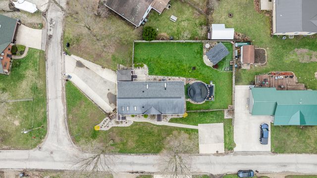 5661 Clark Street, Coloma, MI 49038