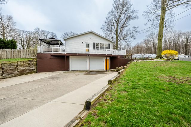 5661 Clark Street, Coloma, MI 49038