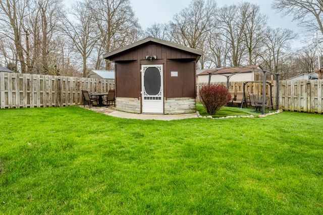 5661 Clark Street, Coloma, MI 49038