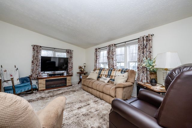 5661 Clark Street, Coloma, MI 49038