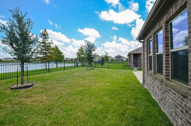 137 Eliana Shores Drive, Katy, TX 77493