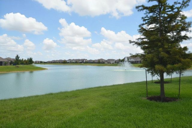 137 Eliana Shores Drive, Katy, TX 77493