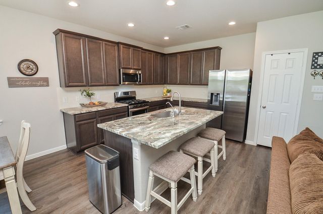 137 Eliana Shores Drive, Katy, TX 77493
