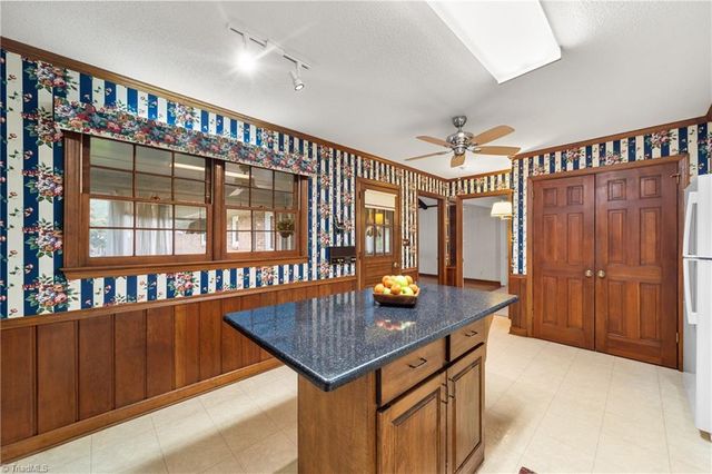 289 Flintshire Road, Winston-salem, NC 27104