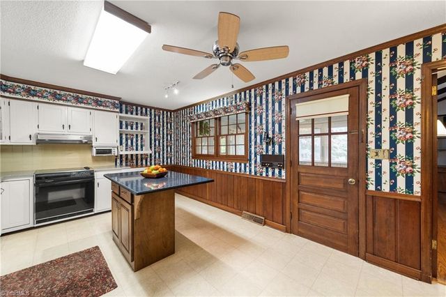 289 Flintshire Road, Winston-salem, NC 27104