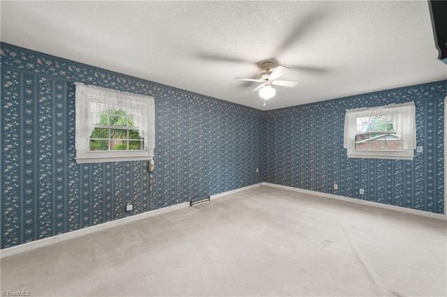 289 Flintshire Road, Winston-salem, NC 27104