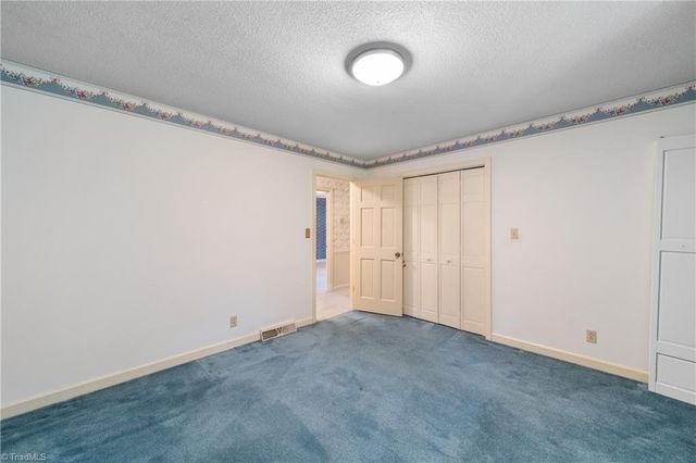 289 Flintshire Road, Winston-salem, NC 27104