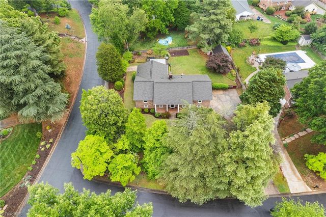 289 Flintshire Road, Winston-salem, NC 27104