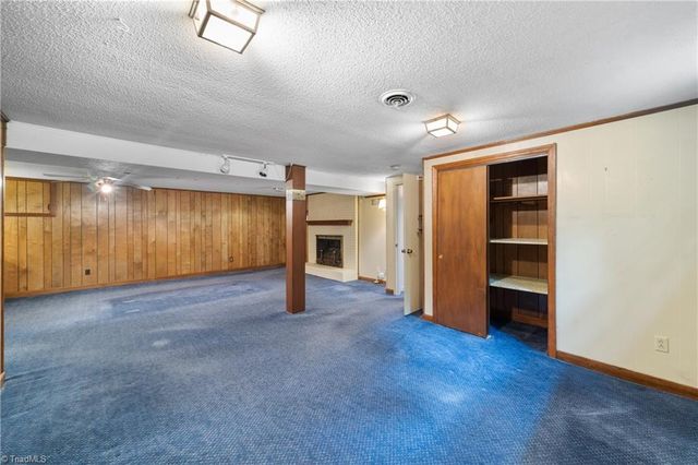 289 Flintshire Road, Winston-salem, NC 27104