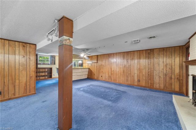 289 Flintshire Road, Winston-salem, NC 27104