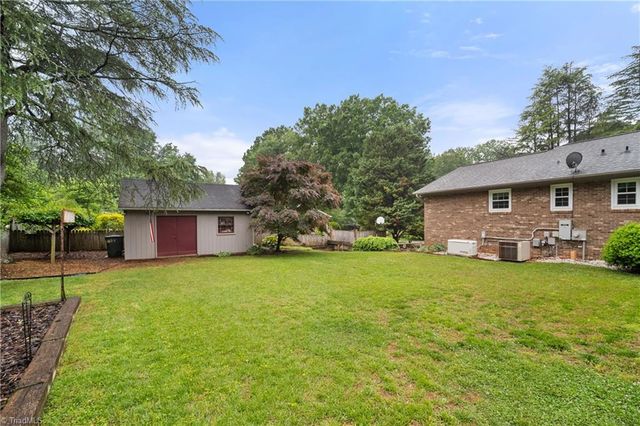 289 Flintshire Road, Winston-salem, NC 27104