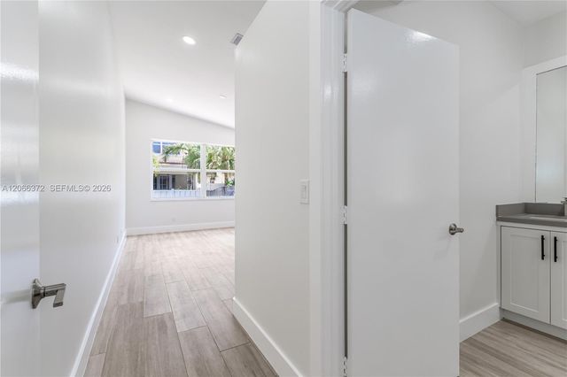 15130 SW 49th Court 15130, Davie, FL 33331