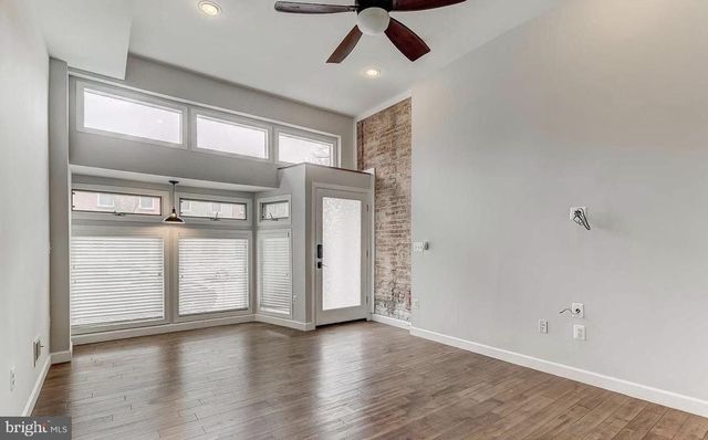 3 N LINWOOD AVE, Baltimore, MD 21224