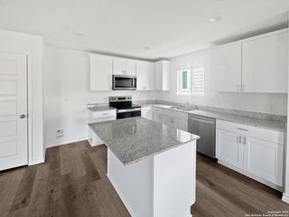 851 Bluegrass, New Braunfels, TX 78130