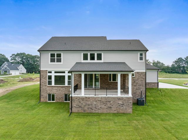 64111 Bur Oak Drive 19, Washington, MI 48095
