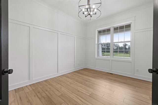 64111 Bur Oak Drive 19, Washington, MI 48095
