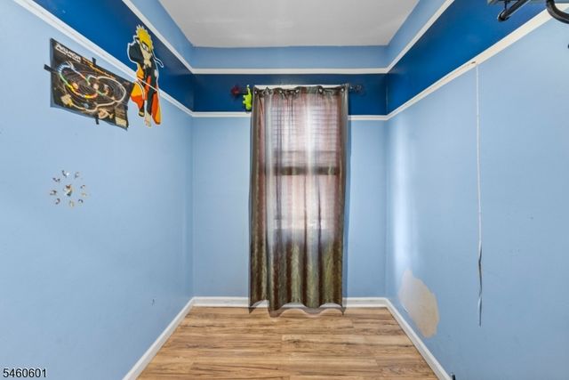 38 Nairn Pl, Newark City, NJ 07108