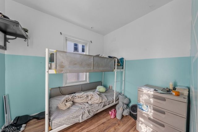 38 Nairn Pl, Newark City, NJ 07108