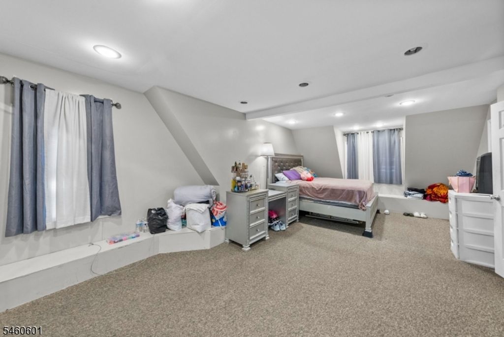 38 Nairn Pl, Newark City, NJ 07108 — photo 2