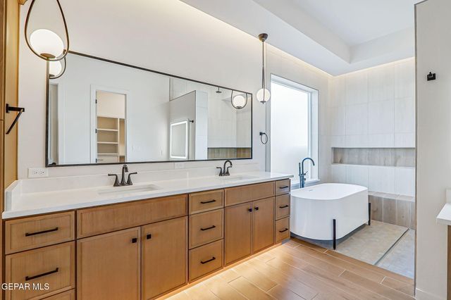 832 Eltham Drive, Horizon City, TX 79928