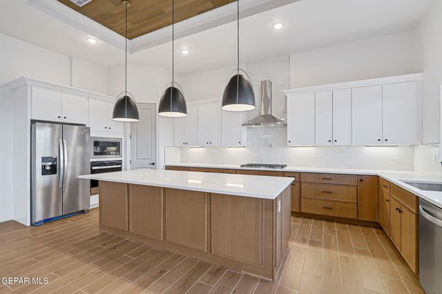 832 Eltham Drive, Horizon City, TX 79928