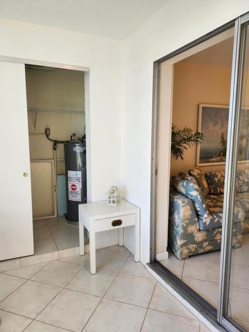 230 NE 26th Avenue 408, Boynton Beach, FL 33435