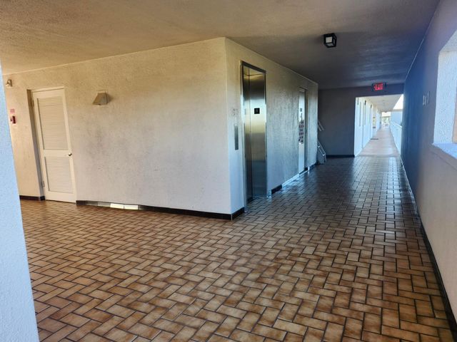 230 NE 26th Avenue 408, Boynton Beach, FL 33435