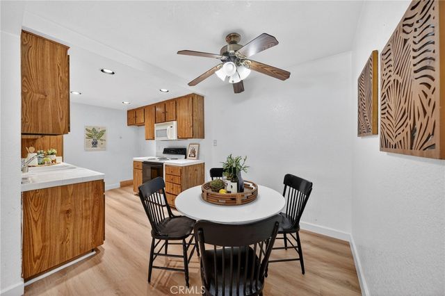 20702 El Toro 16, Lake Forest, CA 92630