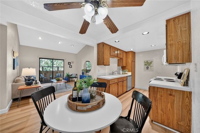 20702 El Toro 16, Lake Forest, CA 92630