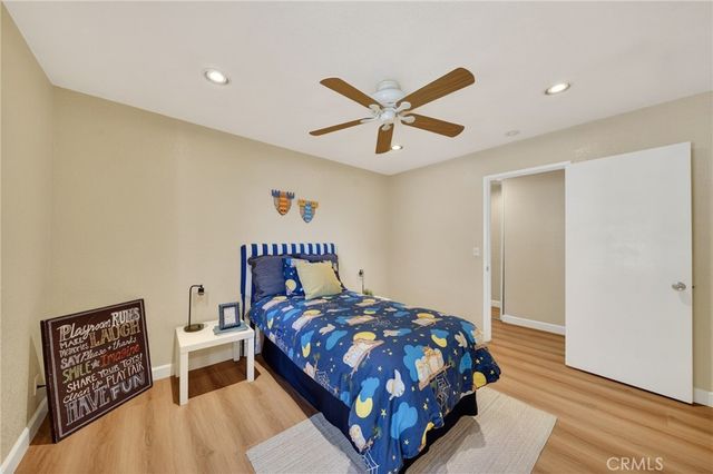 20702 El Toro 16, Lake Forest, CA 92630