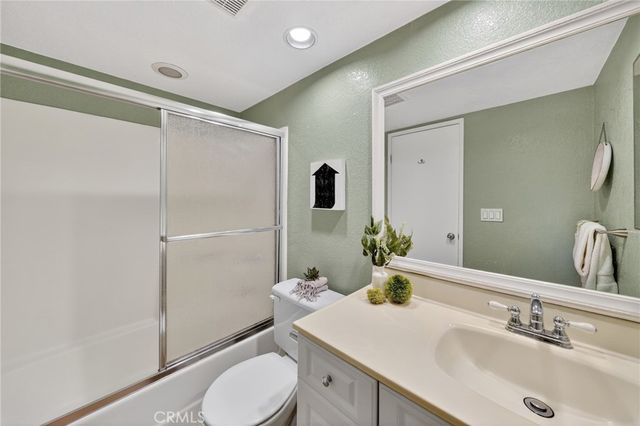 20702 El Toro 16, Lake Forest, CA 92630