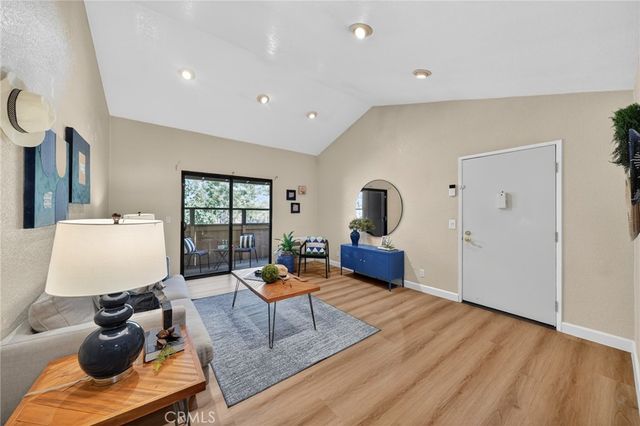 20702 El Toro 16, Lake Forest, CA 92630